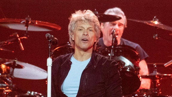 Jon Jovi 20218 during the This House Is Not For Sale tour at the Bradley Center in Milwaukee